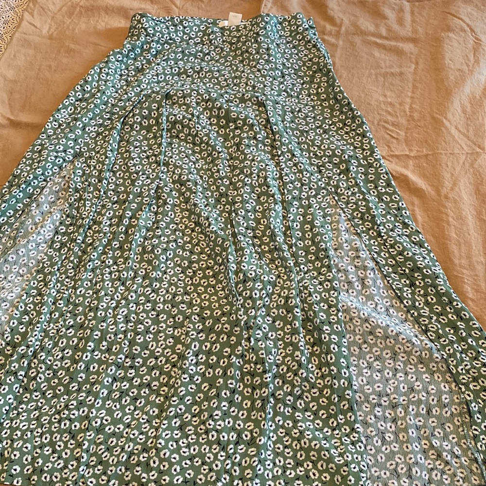 Floral green skirt two front split